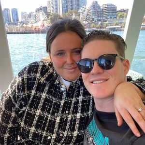 Meet your Posher, Helen